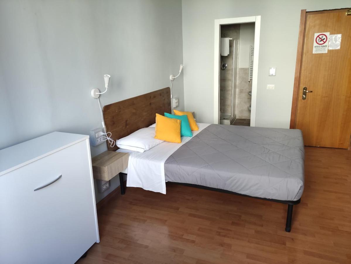 Big Bang Hotel Rom